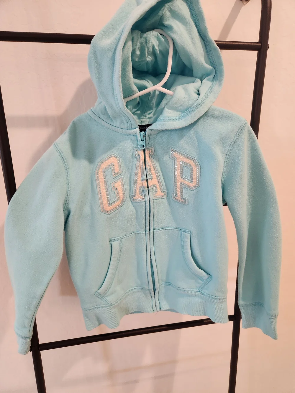 GAP Light Blue Hoodie with White/bluu Tee